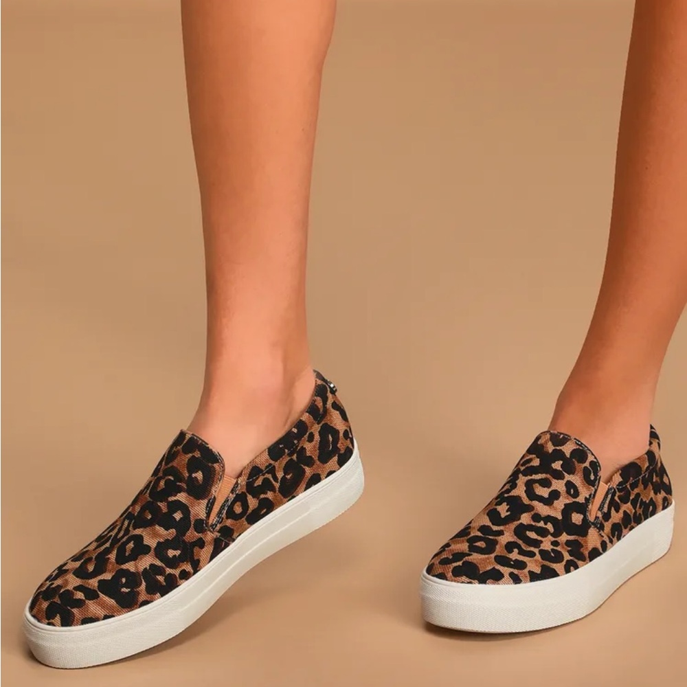 Steve Madden Gills Leopard Flatform Sneaker